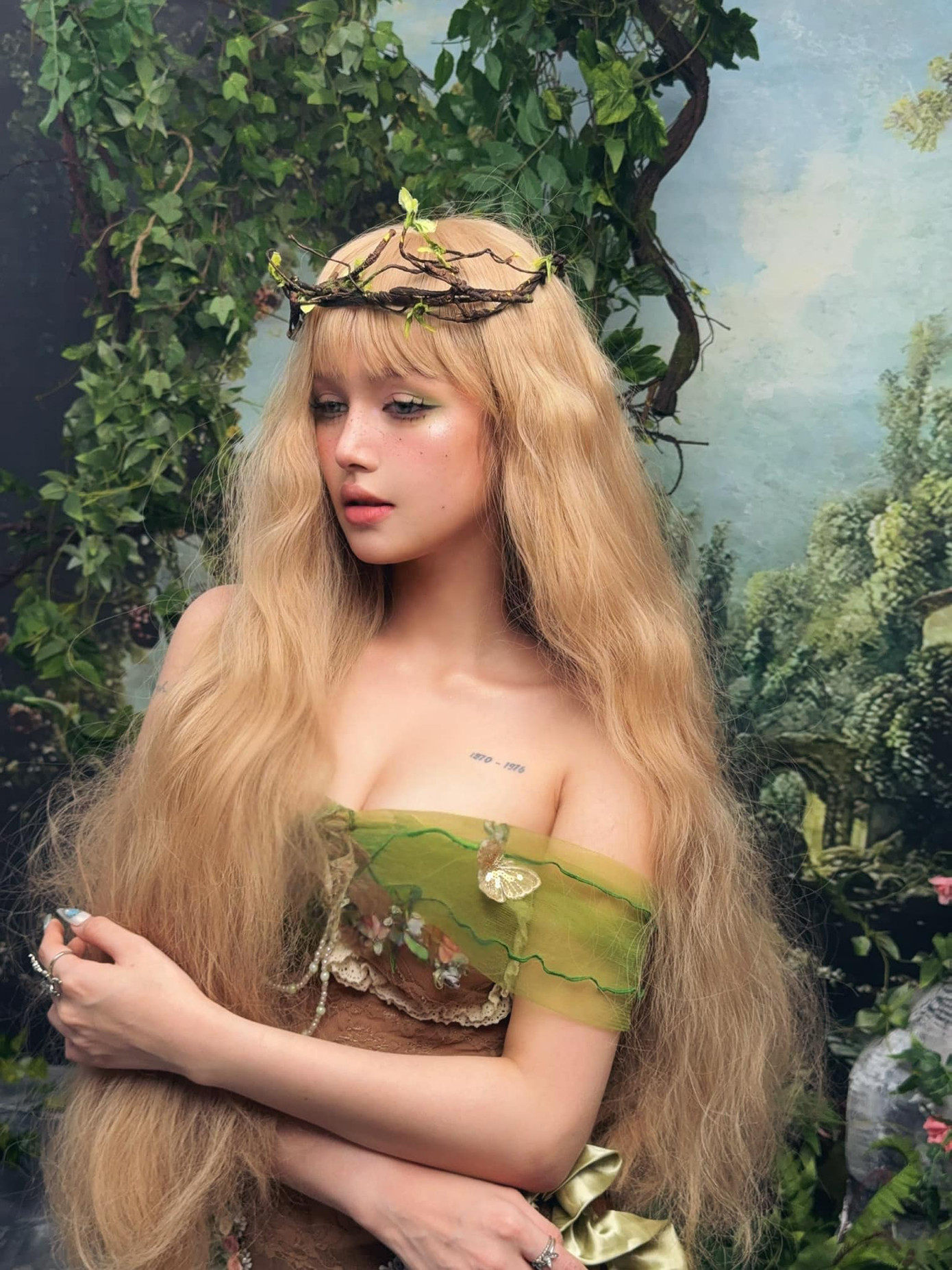 Bộ ảnh mới của Xoài Non nhận về nhiều lời khen. Bộ ảnh mới của Xoài Non nhận về nhiều lời khen.