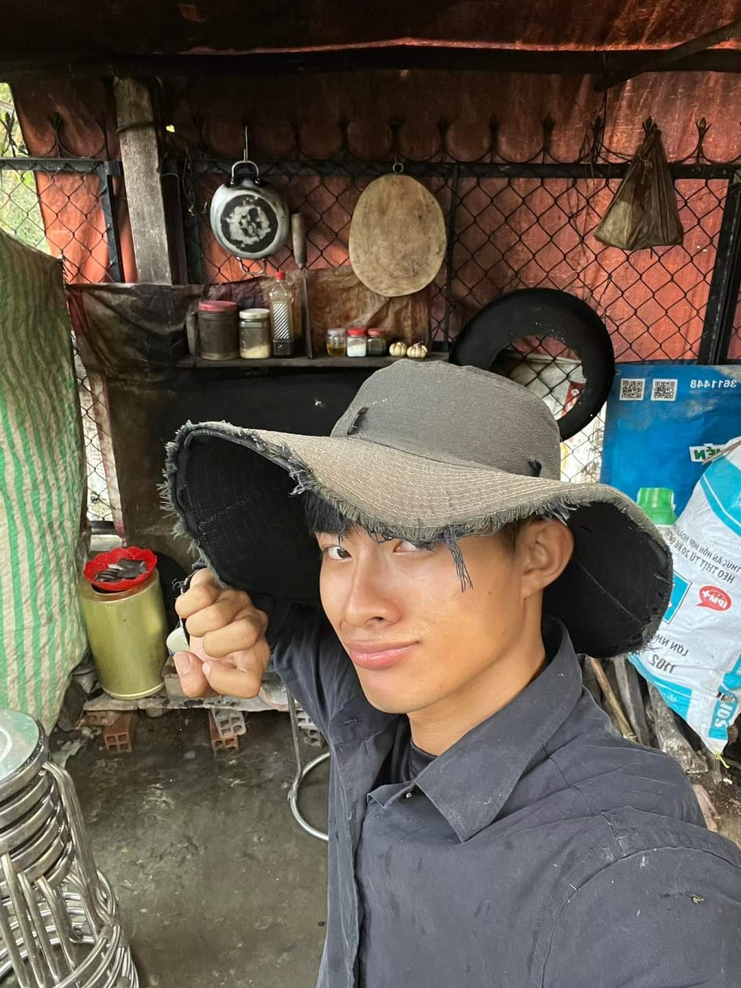 Lên hình với diện mạo bình dân nhưng độ đầu tư thì "không chê vào đâu được". Lên hình với diện mạo bình dân nhưng độ đầu tư thì "không chê vào đâu được".