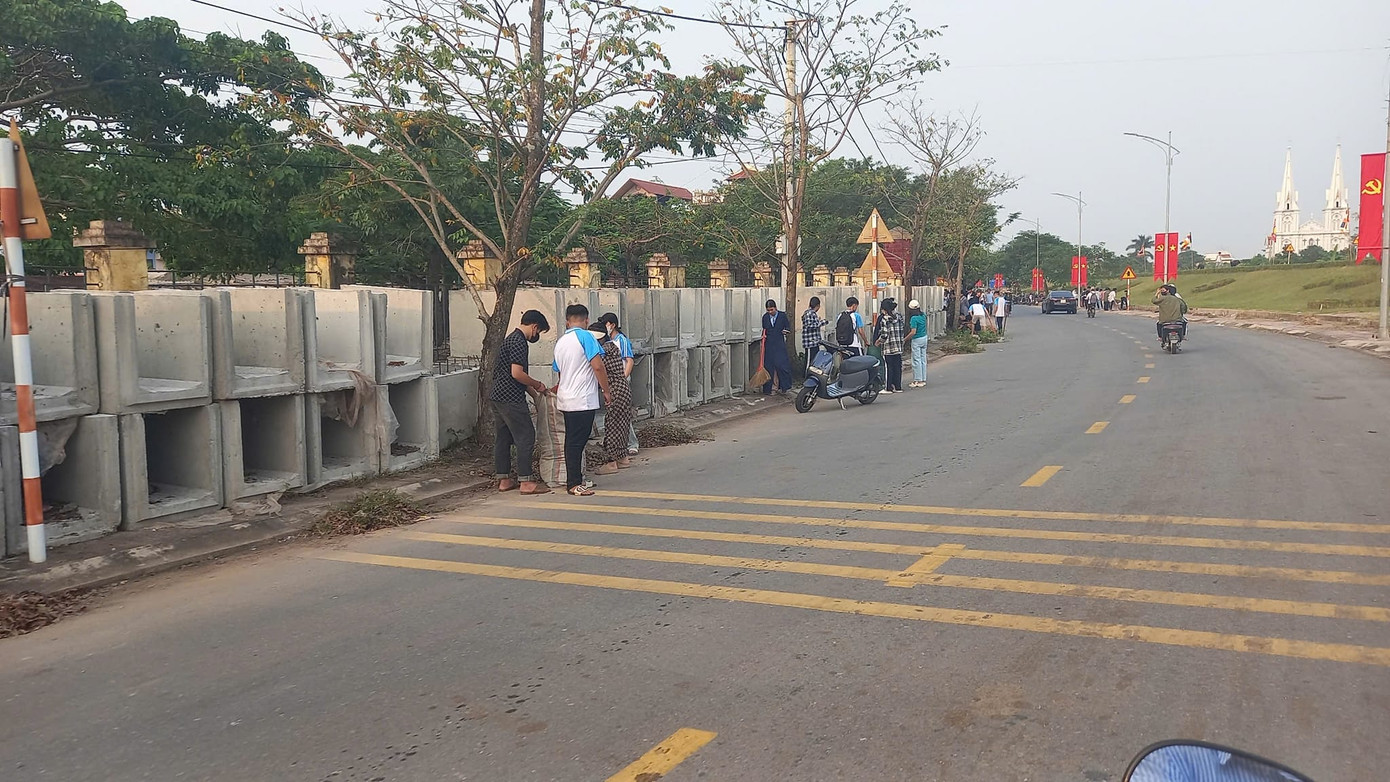 Ảnh: CLB truyền thông - Trường THPT Phạm Quang Thẩm Ảnh: CLB truyền thông - Trường THPT Phạm Quang Thẩm