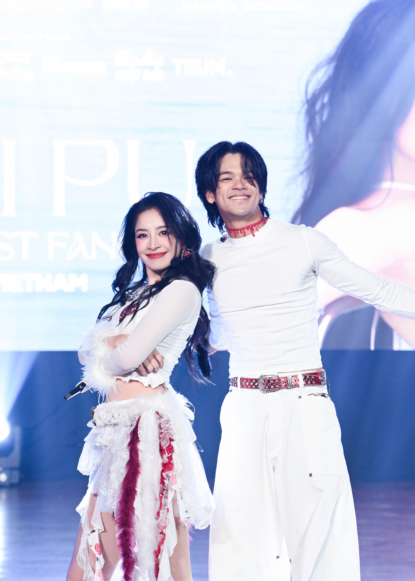 (S)TRONG Trọng Hiếu là khách mời đặc biệt tại fancon của Chi Pu.