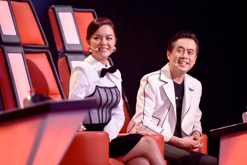 Bên cạnh là ca sĩ, Phạm Quỳnh Anh còn thử sức với vai trò nhà sản xuất và huấn luyện viên.