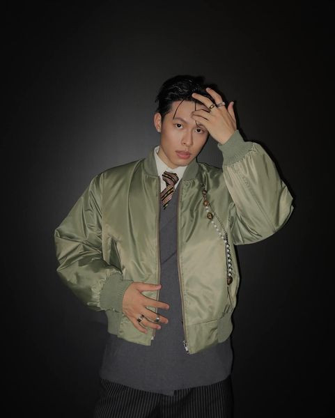 Nam rapper xứng đáng với danh hiệu &quot;cờ xanh di động&quot; được netizen đặt cho.