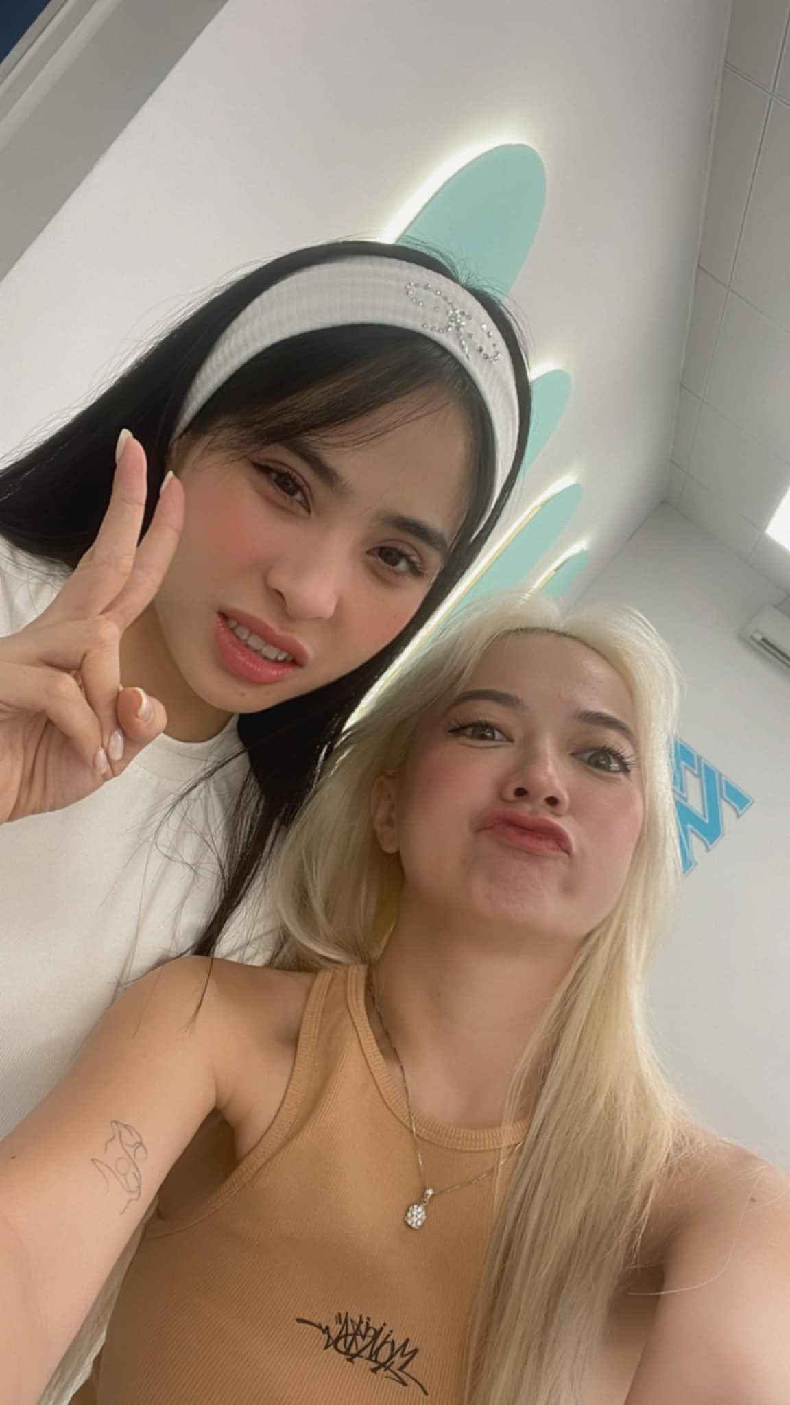 Những lúc không nhảy "đu trend", Xuân Nghi cũng là fan trung thành với chụp ảnh. Những lúc không nhảy "đu trend", Xuân Nghi cũng là fan trung thành với chụp ảnh.