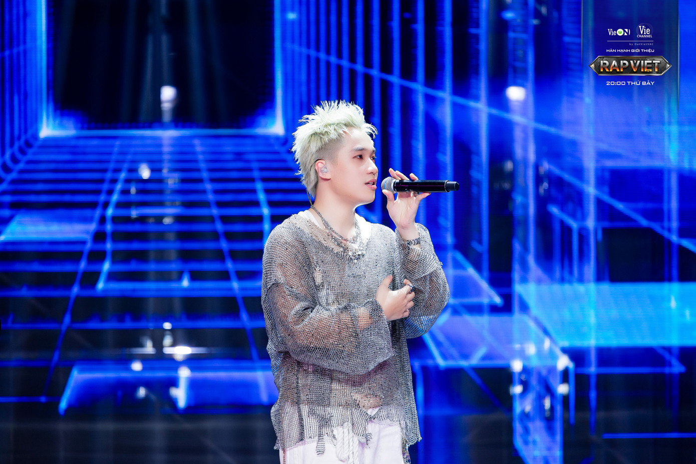 Coldzy trở lại với tiết mục Nhấp Nhô, về chung nhà Big cùng với $A Lil Van và Dangrangto. Coldzy trở lại với tiết mục Nhấp Nhô, về chung nhà Big cùng với $A Lil Van và Dangrangto.