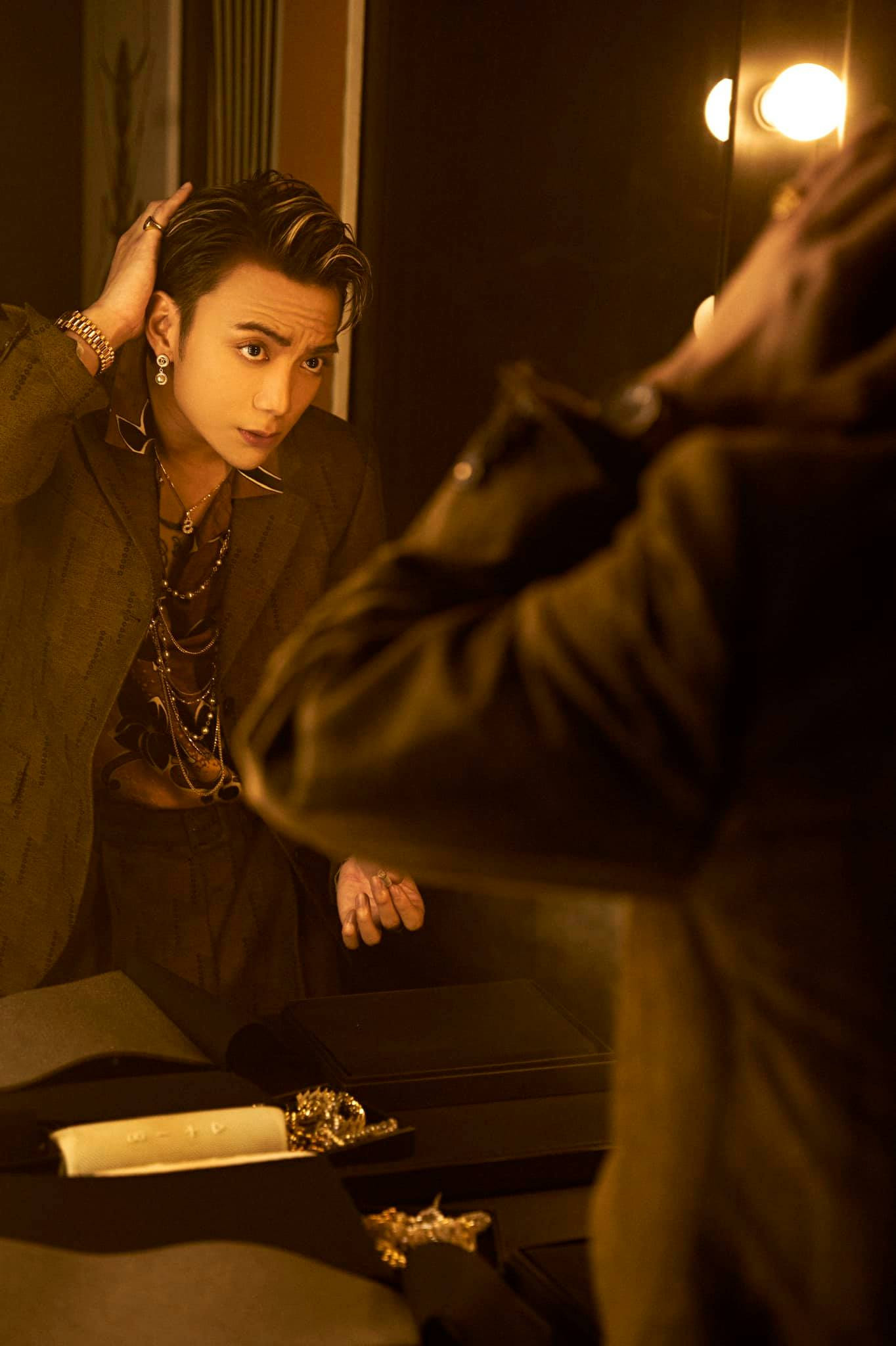 Hình ảnh "hoàng tử" của SOOBIN "đốn gục" trái tim người hâm mộ.