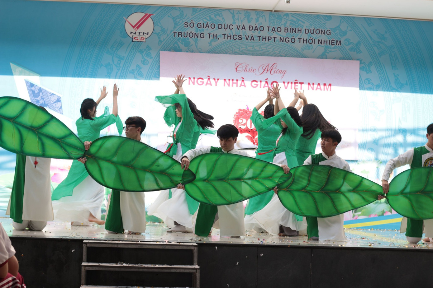 Ảnh: Đoàn trường Ngô Thời Nhiệm - Bình Dương