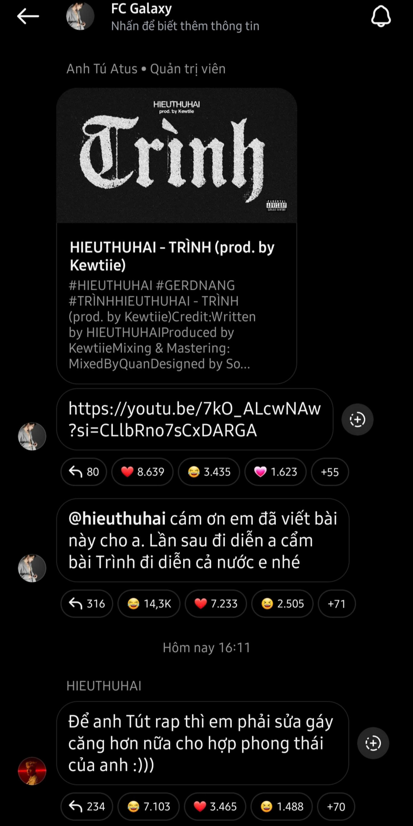 Anh Tú Atus có hỗ trợ chia sẻ bài nhưng trong tâm thế mình làm chủ, mục đích vẫn là muốn "cầm bài đi diễn cả nước". Anh Tú Atus có hỗ trợ chia sẻ bài nhưng trong tâm thế mình làm chủ, mục đích vẫn là muốn "cầm bài đi diễn cả nước".