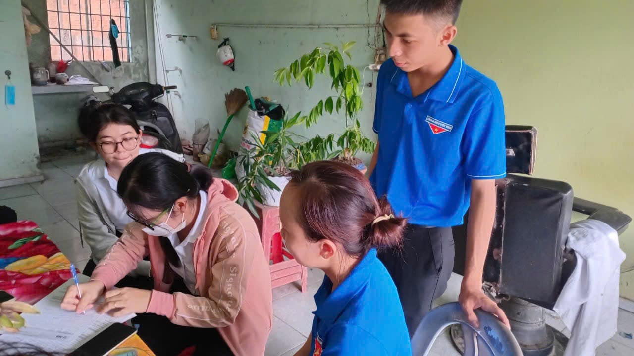 Ảnh: Tuổi Trẻ xã Hữu Định Ảnh: Tuổi Trẻ xã Hữu Định