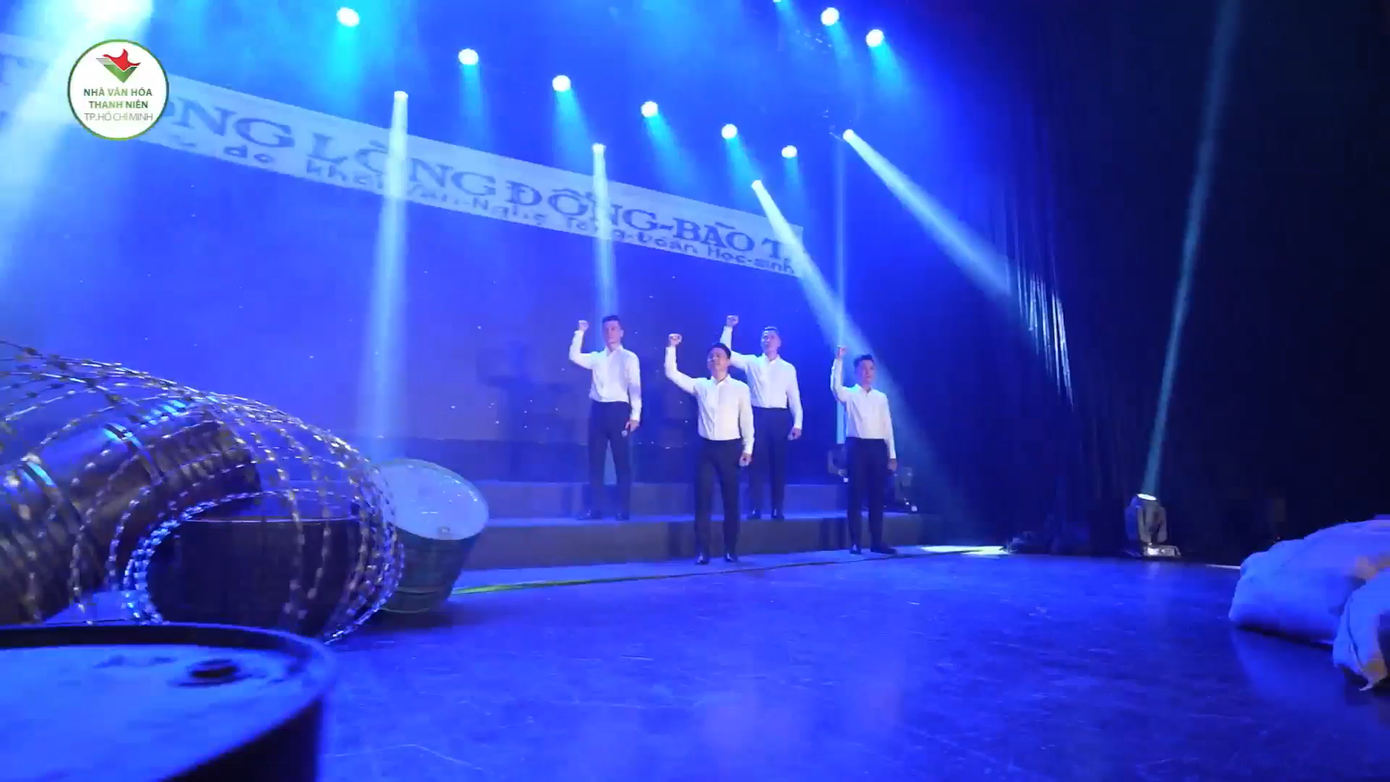 Đoàn viên, thanh niên còn được tìm hiểu về phong trào đấu tranh của các thế hệ thanh niên trong thời kỳ kháng chiến chống Mỹ cứu nước. Ảnh: Nhà Văn hóa Thanh niên TP.HCM Đoàn viên, thanh niên còn được tìm hiểu về phong trào đấu tranh của các thế hệ thanh niên trong thời kỳ kháng chiến chống Mỹ cứu nước. Ảnh: Nhà Văn hóa Thanh niên TP.HCM