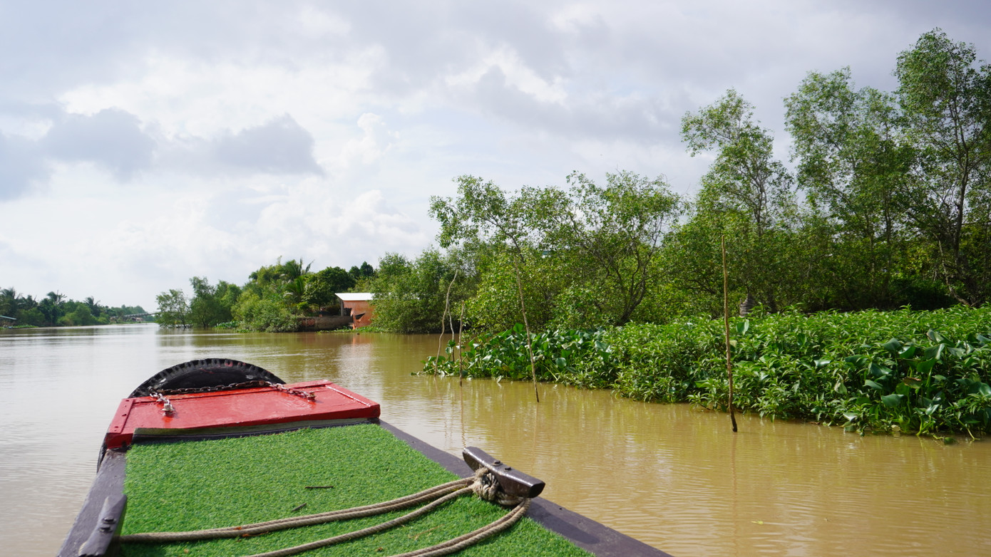 Cù lao là một khoảng đất nằm ở giữa sông do bồi đắp của dòng chảy lâu ngày, người dân địa phương quen gọi cù lao là cồn. Ảnh: Văn Tùng