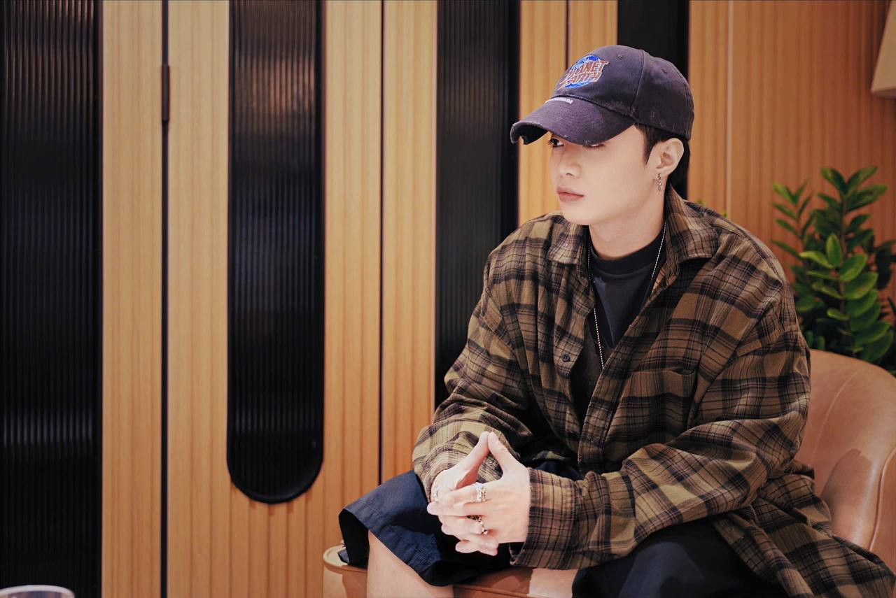 Sau phát ngôn vạ miệng tại concert Anh Trai &quot;Say Hi&quot; và loạt bài đăng, bình luận thiếu chuẩn mực trong quá khứ bị &quot;đào&quot; lại, Negav đã khóa toàn bộ tài khoản mạng xã hội cá nhân.