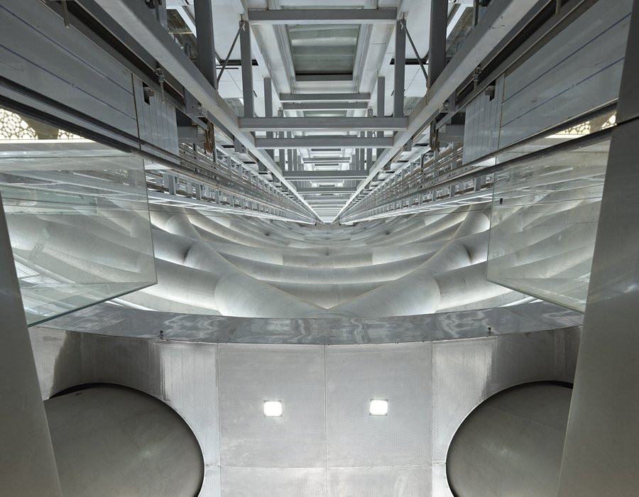 Tòa nhà Palazzo Lombardia có không gian thoáng mát