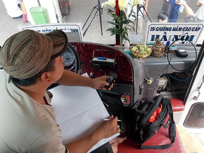 Theo ông Sỹ kiểm tra bằng phương tiện thủ công cũng là nguyên nhân làm hộp đen tê liệt	ẢNH: TRọNG ĐảNG