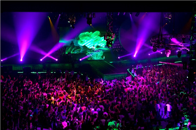 Với thiết kế âm thanh, sân khấu và không gian âm nhạc hoà quyện trong những màn biến chuyển đầy bất ngờ, trải nghiệm âm nhạc “Phong cách mới của thế giới” Live Access đã mê hoặc hàng ngàn khán giả yêu bia Heineken tại TP.HCM