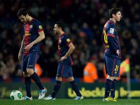 Barca đang phải nhận những thất bại nặng nề . Barca đang phải nhận những thất bại nặng nề