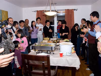 Một buổi liên hoan Tết tại nhà GS Vũ Hà Văn. Một buổi liên hoan Tết tại nhà GS Vũ Hà Văn