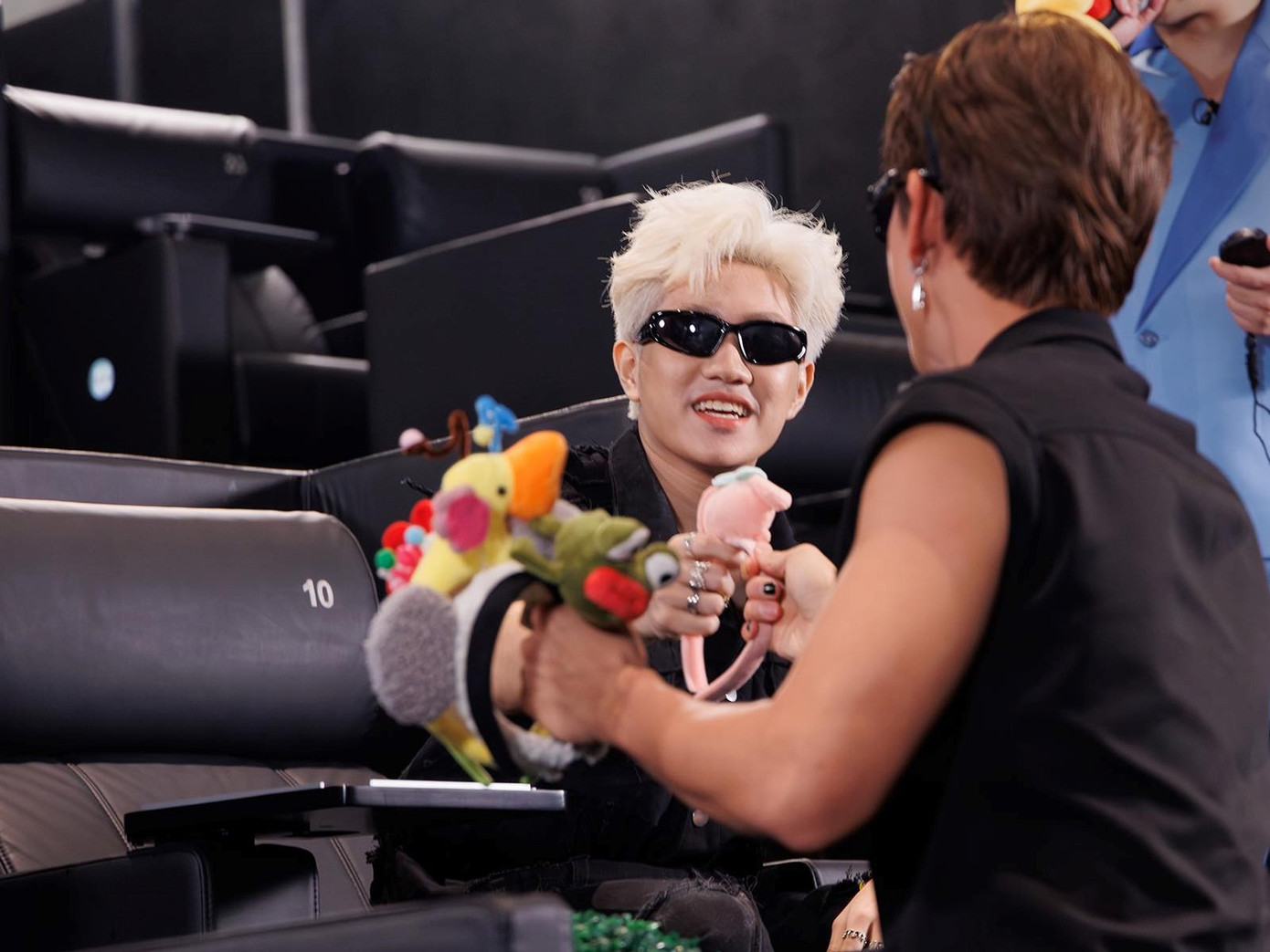 Captain được Song Luân chiêu mộ về đội. Captain được Song Luân chiêu mộ về đội.