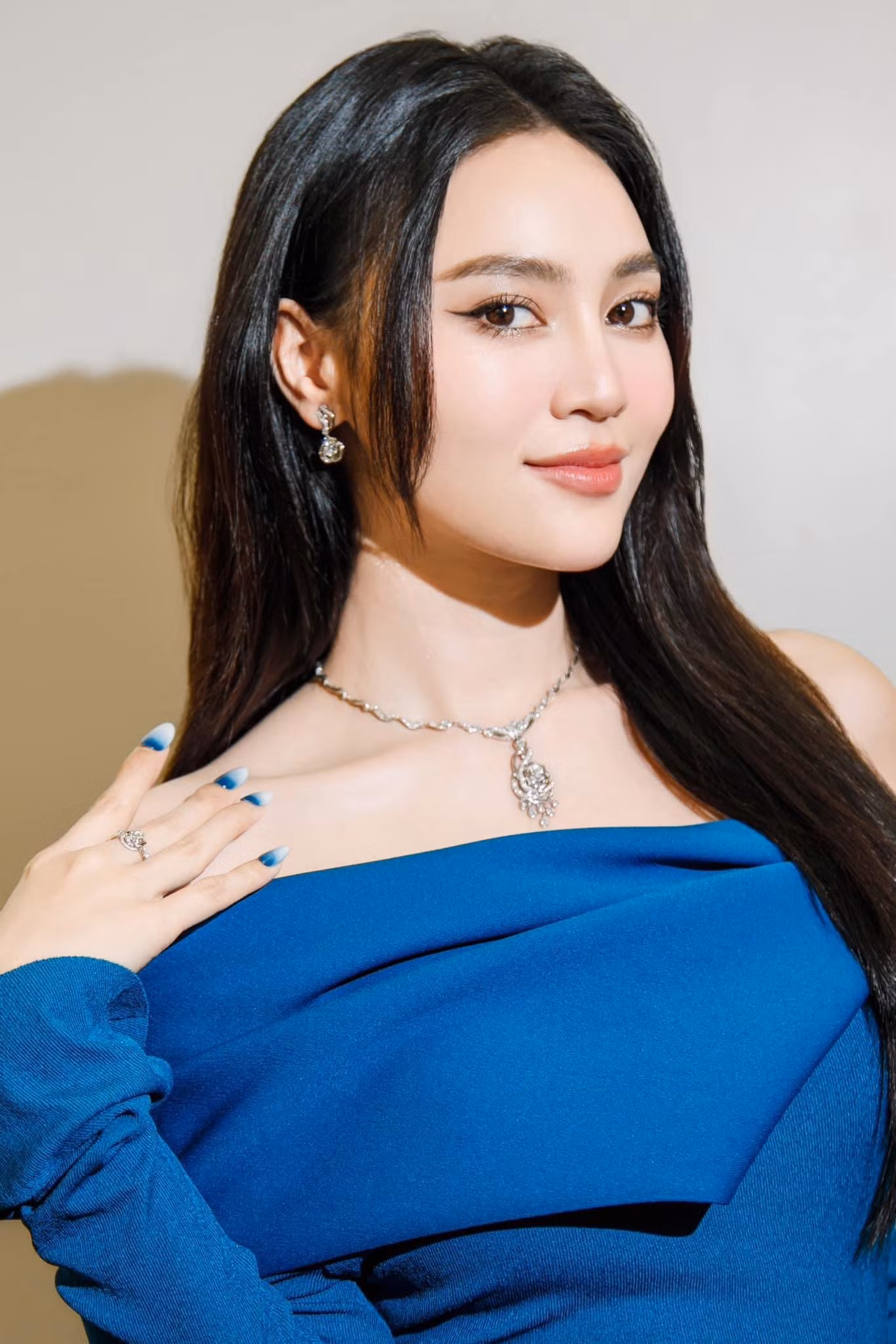 Nhan sắc của "ngọc nữ màn ảnh" trong buổi sự kiện. Nhan sắc của "ngọc nữ màn ảnh" trong buổi sự kiện.