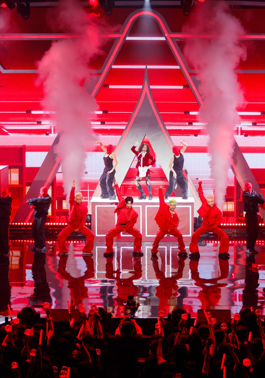 Tiết mục thành công đưa team Rhyder vào thẳng vòng trong, “tốt nghiệp” live stage 3 mĩ mãn.