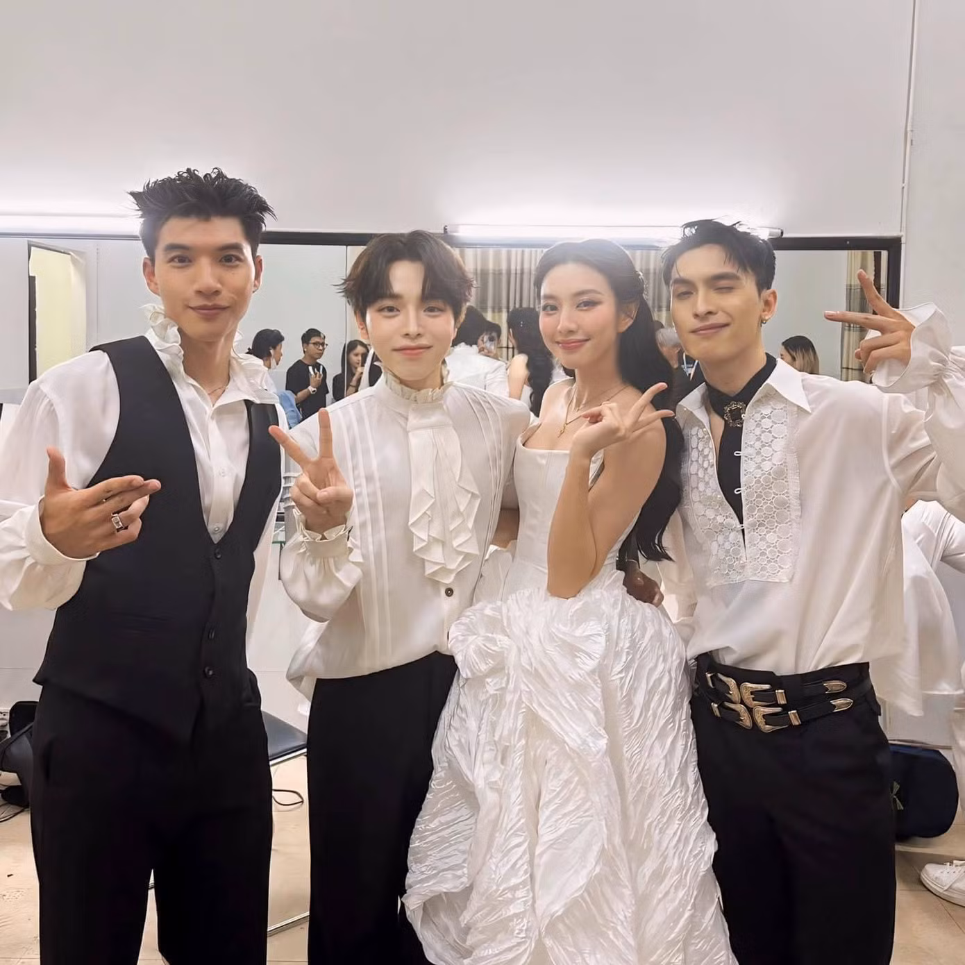 Cô nàng đã góp phần đưa team Nỗi Đau Ngây Dại tiến chân vào Top 3. Cô nàng đã góp phần đưa team Nỗi Đau Ngây Dại tiến chân vào Top 3.
