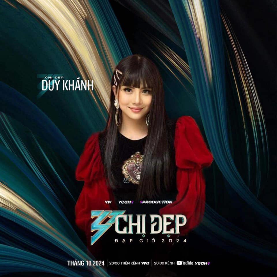 &quot;Cô giáo Khánh&quot; không thể thiếu trong đội hình chị đẹp.