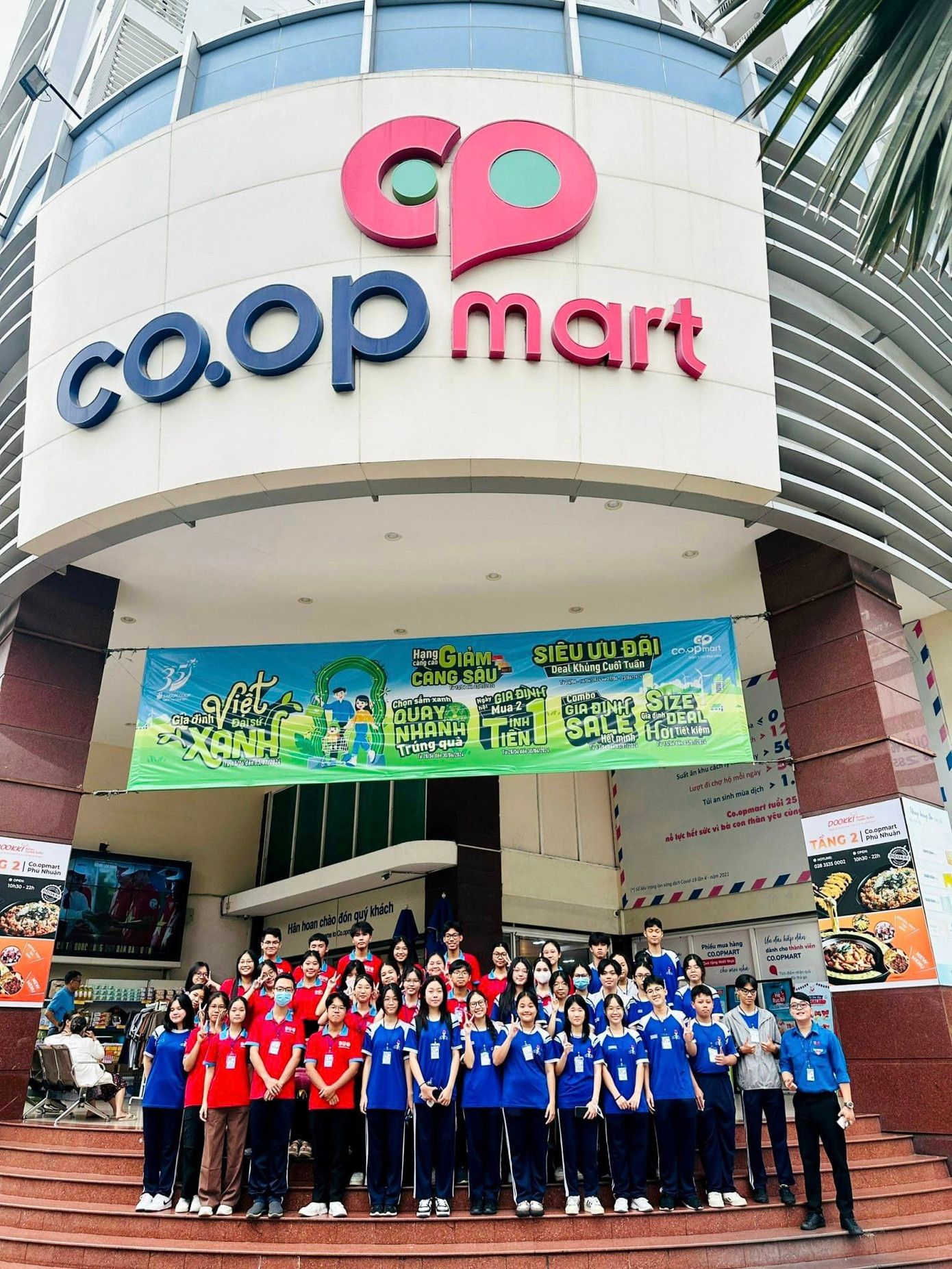 Ảnh: Đoàn trường THPT Phú Nhuận Ảnh: Đoàn trường THPT Phú Nhuận