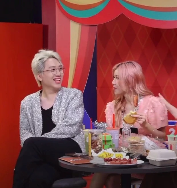 Trang Pháp "sượng trân" trước những lời "thả thính" của Phát La.