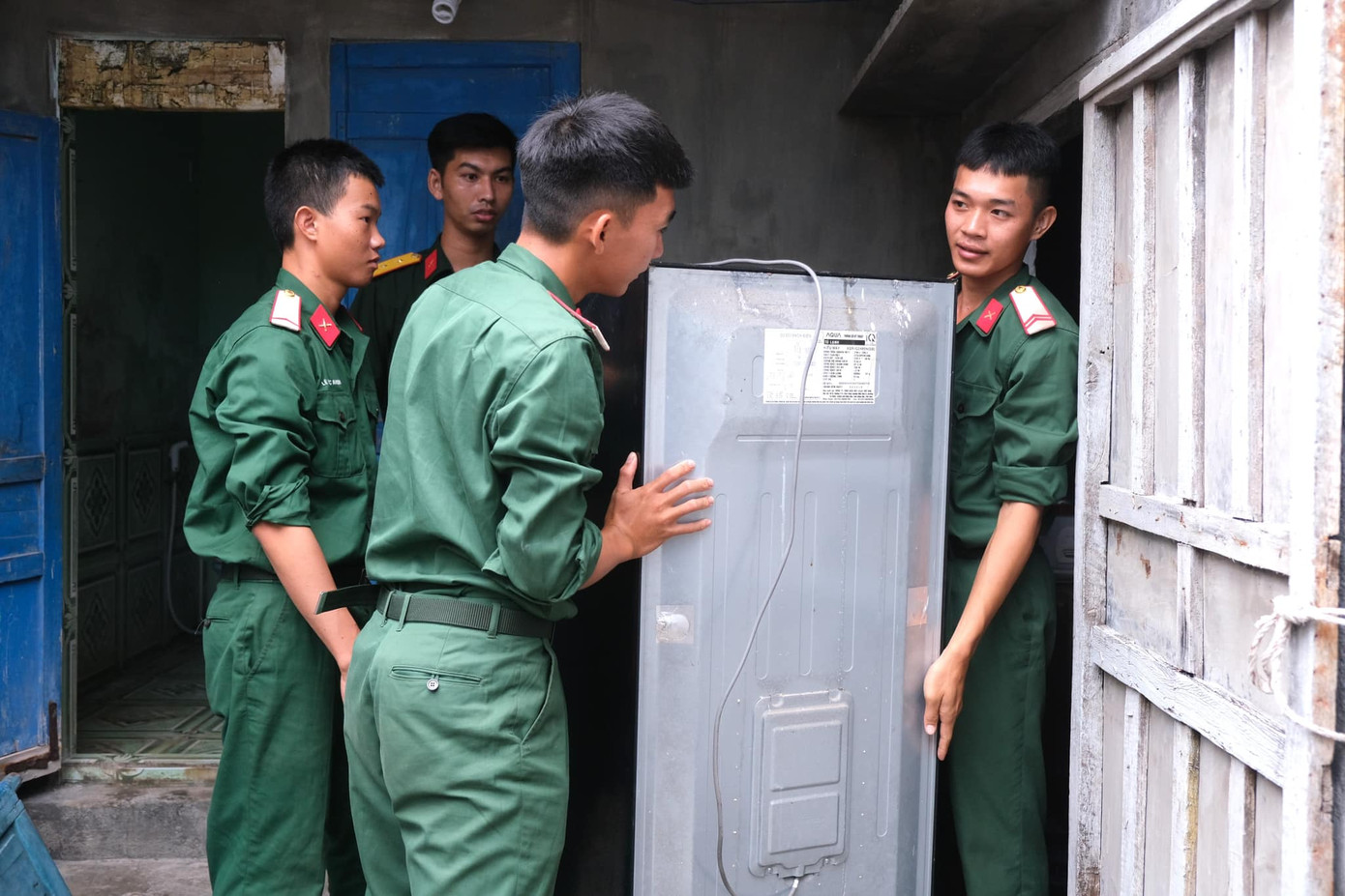 Ảnh: Hoạt động Tình nguyện tại Đảo Ảnh: Hoạt động Tình nguyện tại Đảo