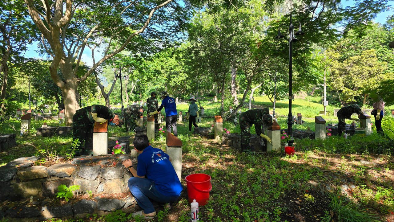 Ảnh: Tuổi trẻ huyện Côn Đảo