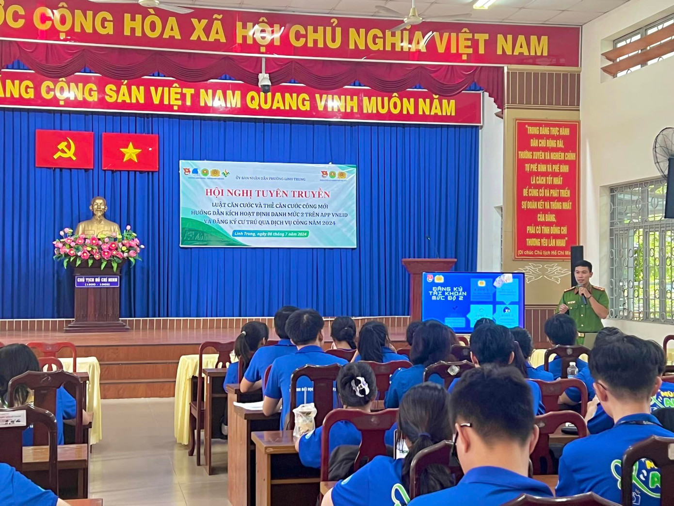 Đến tham dự và là báo cáo viên tuyên truyền có Đại uý Nguyễn Văn Ninh - Ủy viên Ban Thường vụ Đoàn thanh niên Công an TP Thủ Đức. Ảnh: Đoàn - Hội Phường Linh Trung