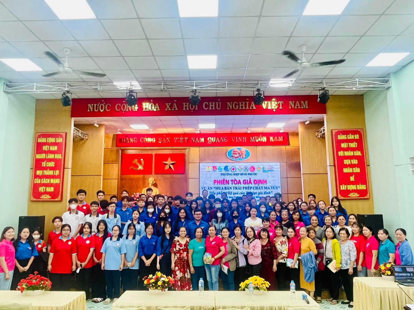 Ảnh: Chiến dịch Hoa Phượng Đỏ TP.HCM. Ảnh: Chiến dịch Hoa Phượng Đỏ TP.HCM.