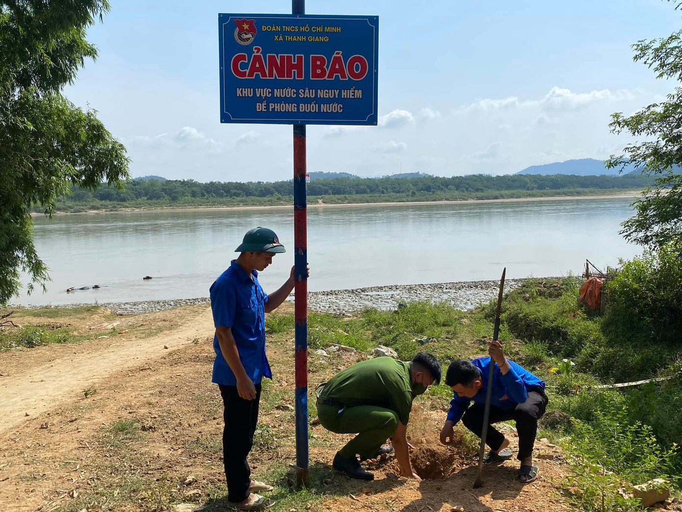 Ảnh: Đoàn Xã Thanh Giang Ảnh: Đoàn Xã Thanh Giang