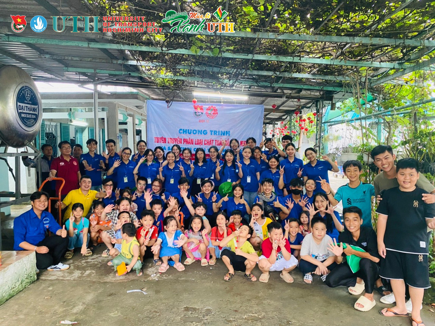 Ảnh: Tuổi trẻ UTH - Bước chân tình nguyện