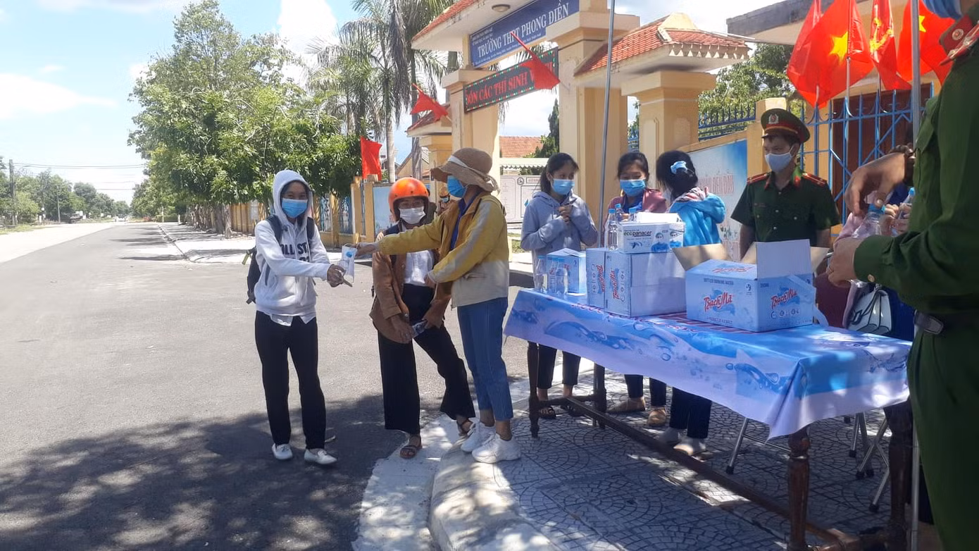 Ảnh: Phong Điền Tuổi Trẻ