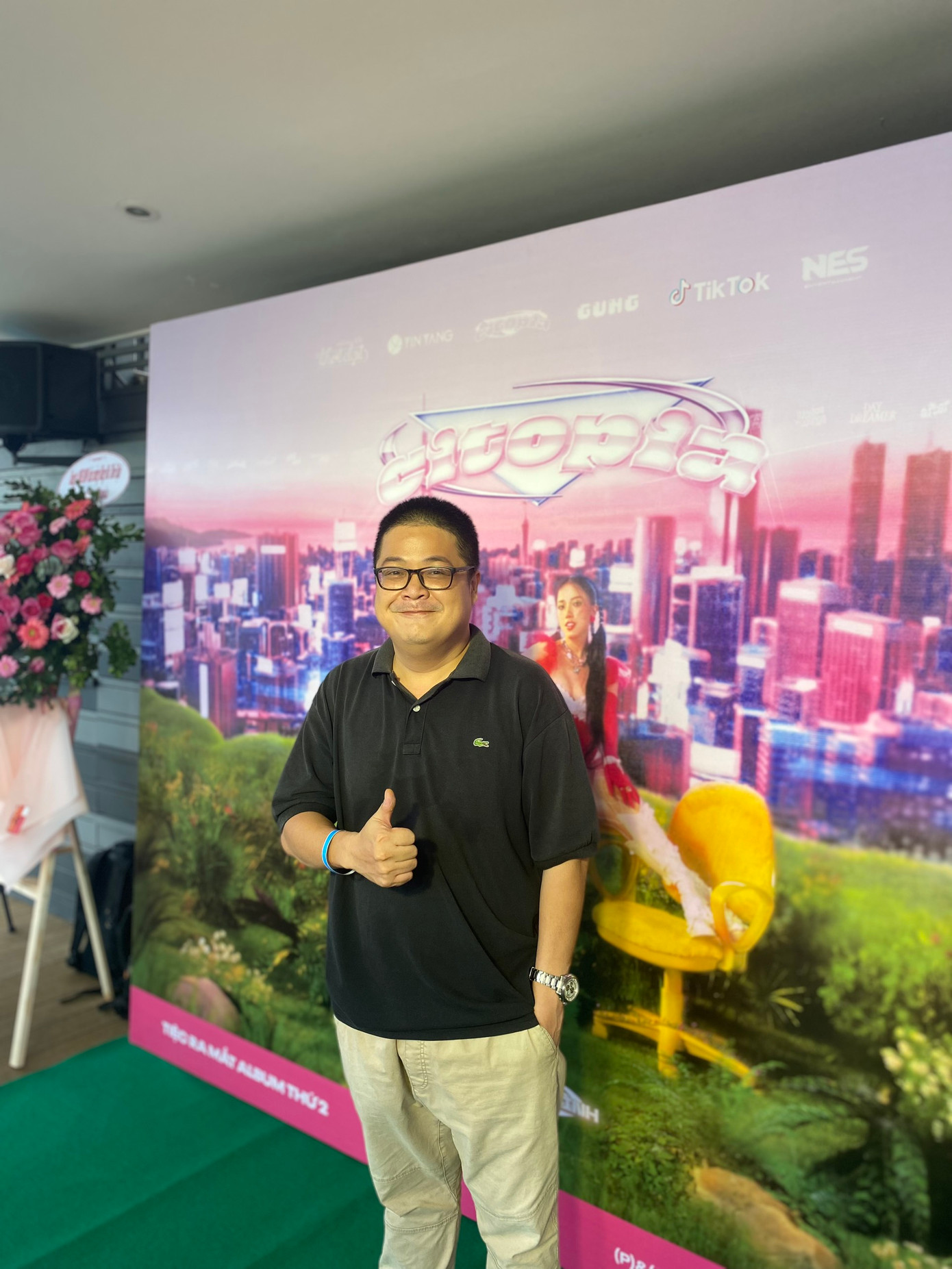 Không còn làm diễn viên, Vũ Long hiện tại đang thành công ở lĩnh vực đạo diễn, MC. Không còn làm diễn viên, Vũ Long hiện tại đang thành công ở lĩnh vực đạo diễn, MC.