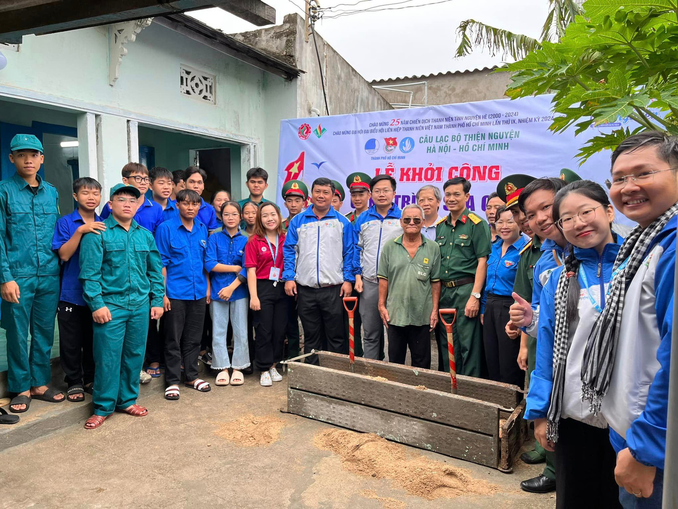 Ảnh: Hoạt động Tình nguyện tại Đảo Ảnh: Hoạt động Tình nguyện tại Đảo