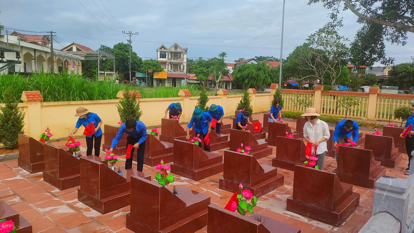 Ảnh: Đoàn Xã Dị Nậu