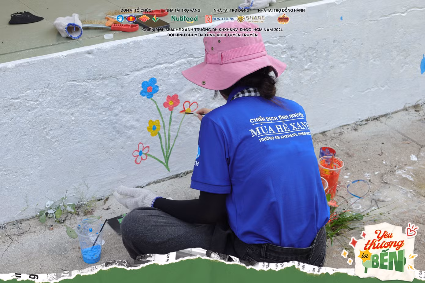 Hoạt động "tân trang" trường Tiểu học Thanh Tân. Ảnh: Đội hình chuyên Xung kích Tuyên truyền