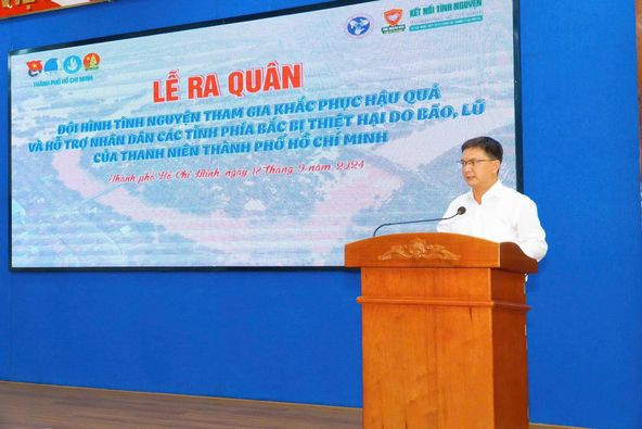 Theo ông Cường, 5 ngày sắp tới sẽ có nhiều khó khăn. Do đó, các đội hình phải đảm bảo an toàn, thống nhất với các lực lượng tại địa phương, làm việc với tinh thần chia sẻ, tình nguyện, khắc phục mọi khó khăn. Ảnh: Thành Đoàn TP. Hồ Chí Minh