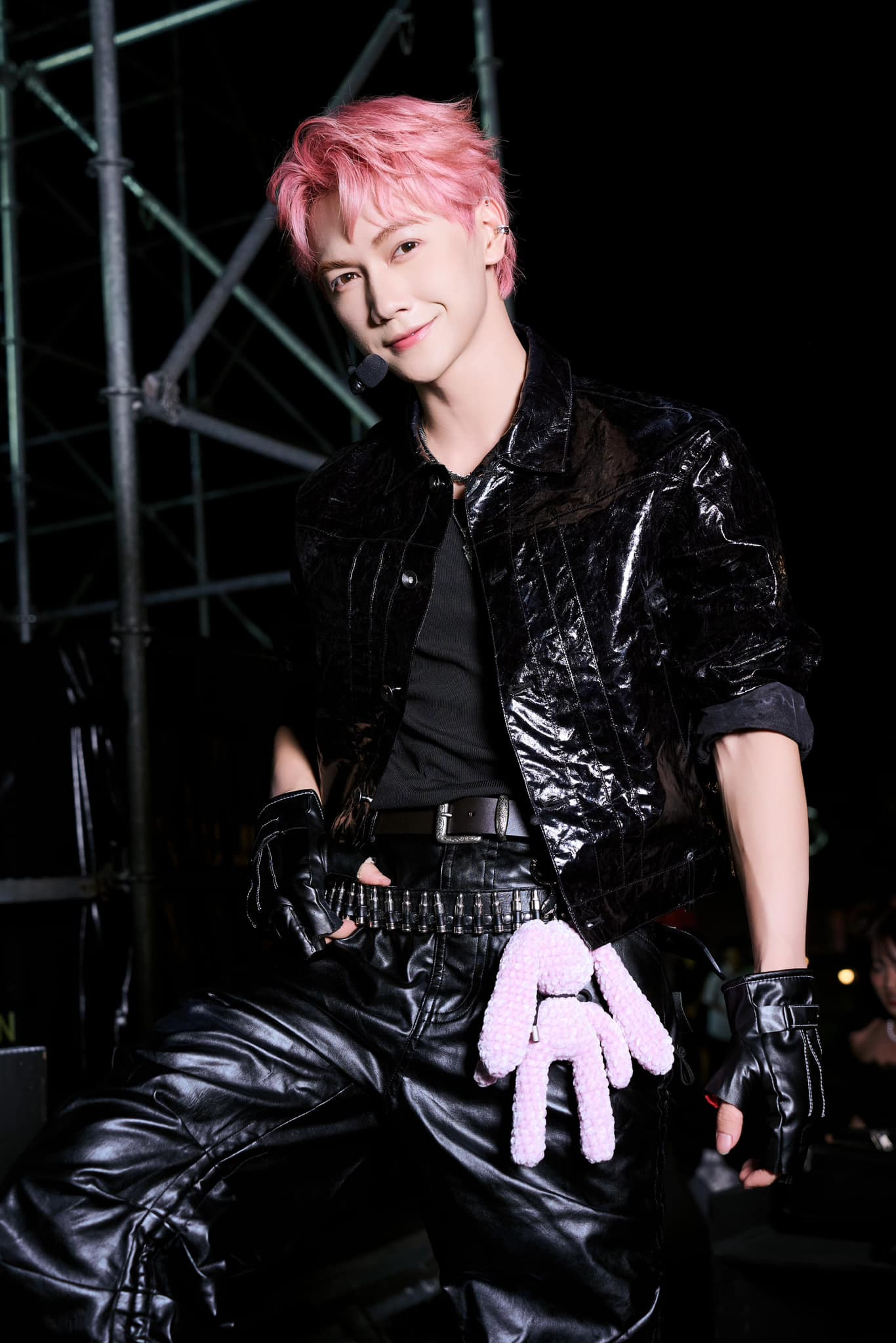 Sau khi tham gia Anh Trai "Say Hi", JSOL được khán giả biết đến nhiều hơn, nhiều dự đoán anh sẽ góp mặt trong nhóm nhạc debut vào đêm Chung kết. Sau khi tham gia Anh Trai "Say Hi", JSOL được khán giả biết đến nhiều hơn, nhiều dự đoán anh sẽ góp mặt trong nhóm nhạc debut vào đêm Chung kết.