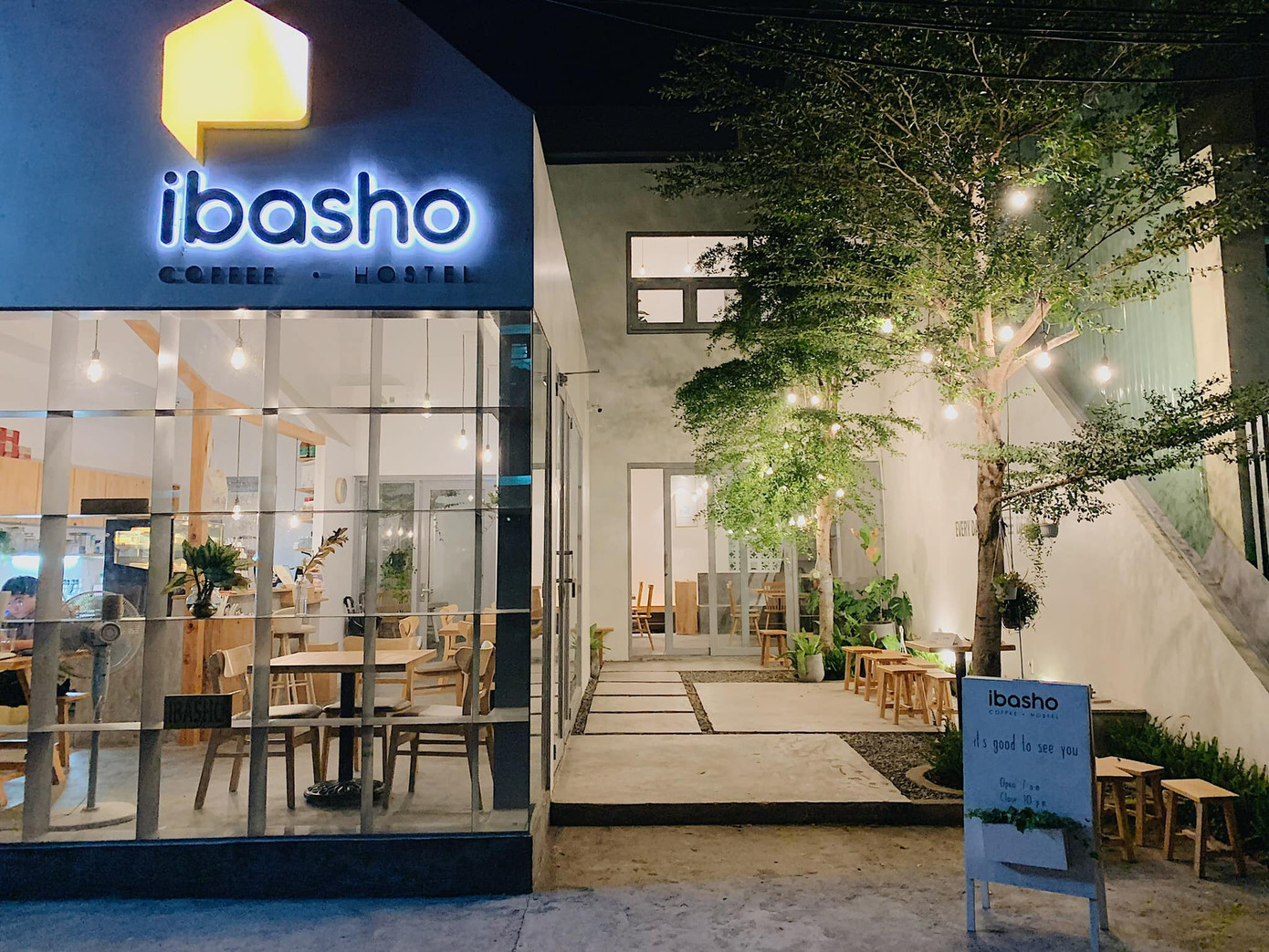 Trải nghiệm về đêm tại Ibasho Coffee cũng rất đáng để trải nghiệm. Ảnh: Nguyễn Hoàng Anh. Trải nghiệm về đêm tại Ibasho Coffee cũng rất đáng để trải nghiệm. Ảnh: Nguyễn Hoàng Anh.