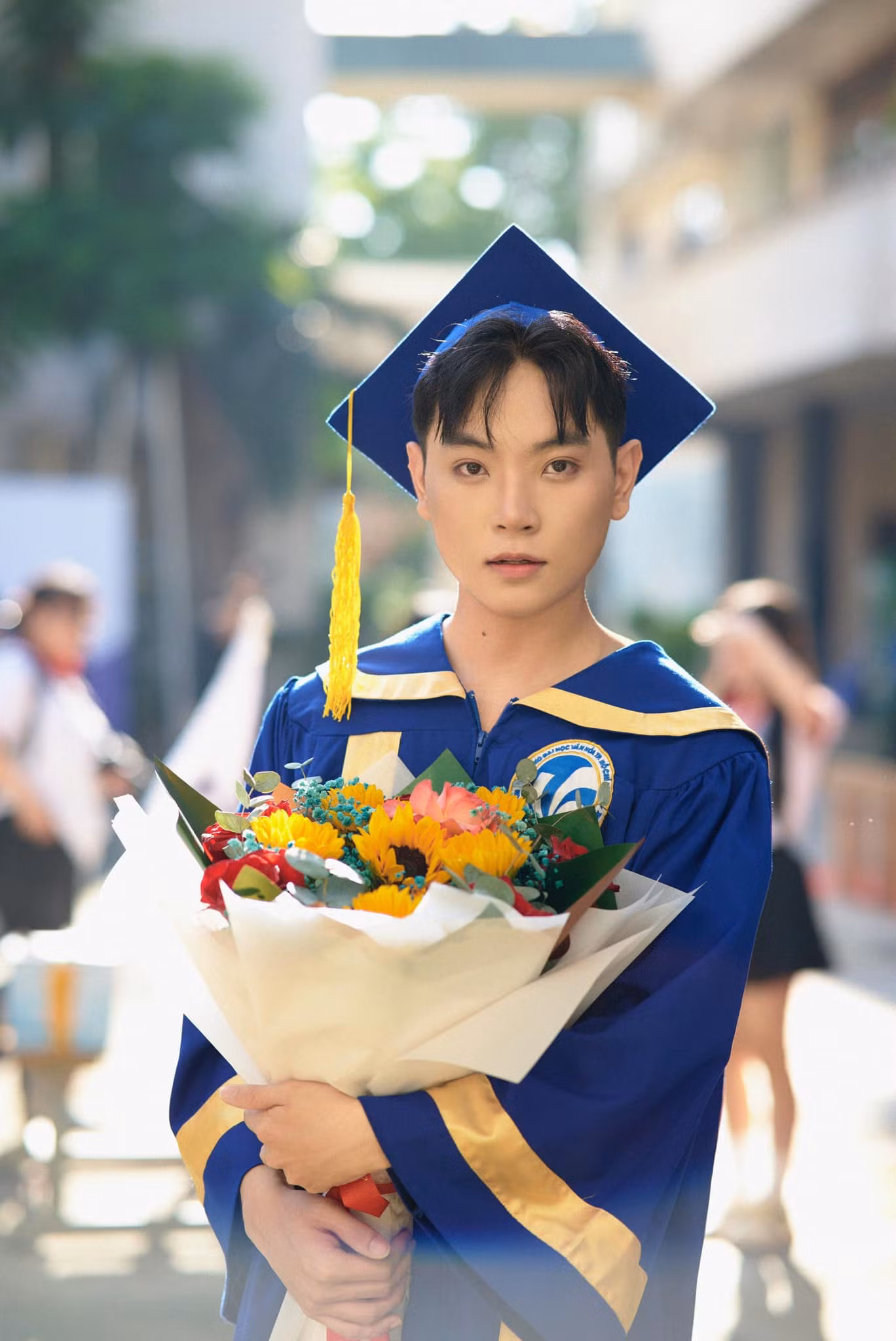 Quang Khải bức xúc vì sự kém duyên và châm biếm nghề nghiệp của một bộ phận netizen. Quang Khải bức xúc vì sự kém duyên và châm biếm nghề nghiệp của một bộ phận netizen.