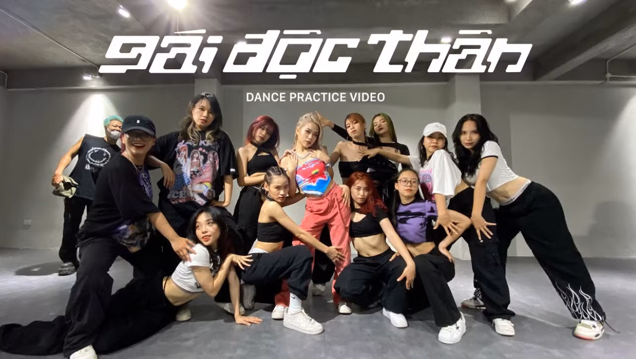 Nhóm nhạc Last Fire Crew.