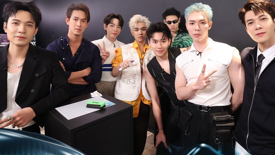 Trong khi đó, đội Song Luân "trắng tay" với "cái bẫy" của HIEUTHUHAI đặt ra. Trong khi đó, đội Song Luân "trắng tay" với "cái bẫy" của HIEUTHUHAI đặt ra.