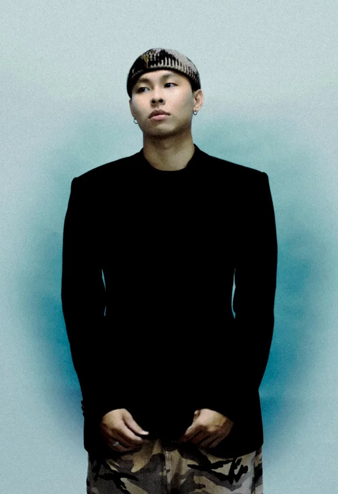 Anh chàng thành công khẳng định cho lời rap “Đẹp trai đúng, nổi tiếng đúng, nhưng mà tụi anh rap hay”.