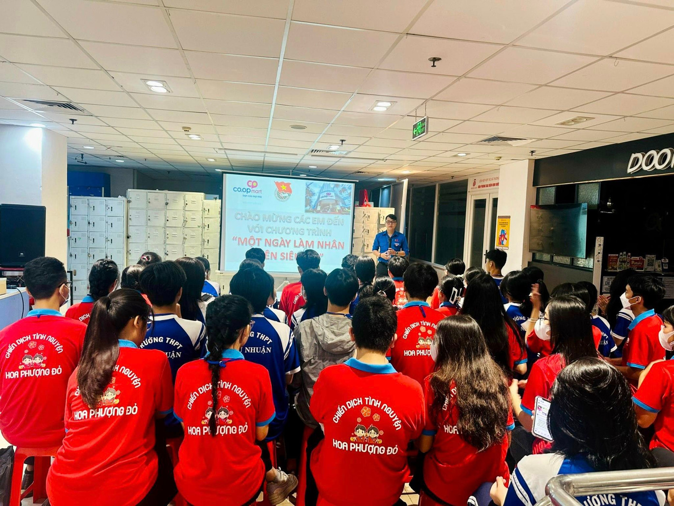 Ảnh: Đoàn trường THPT Phú Nhuận Ảnh: Đoàn trường THPT Phú Nhuận