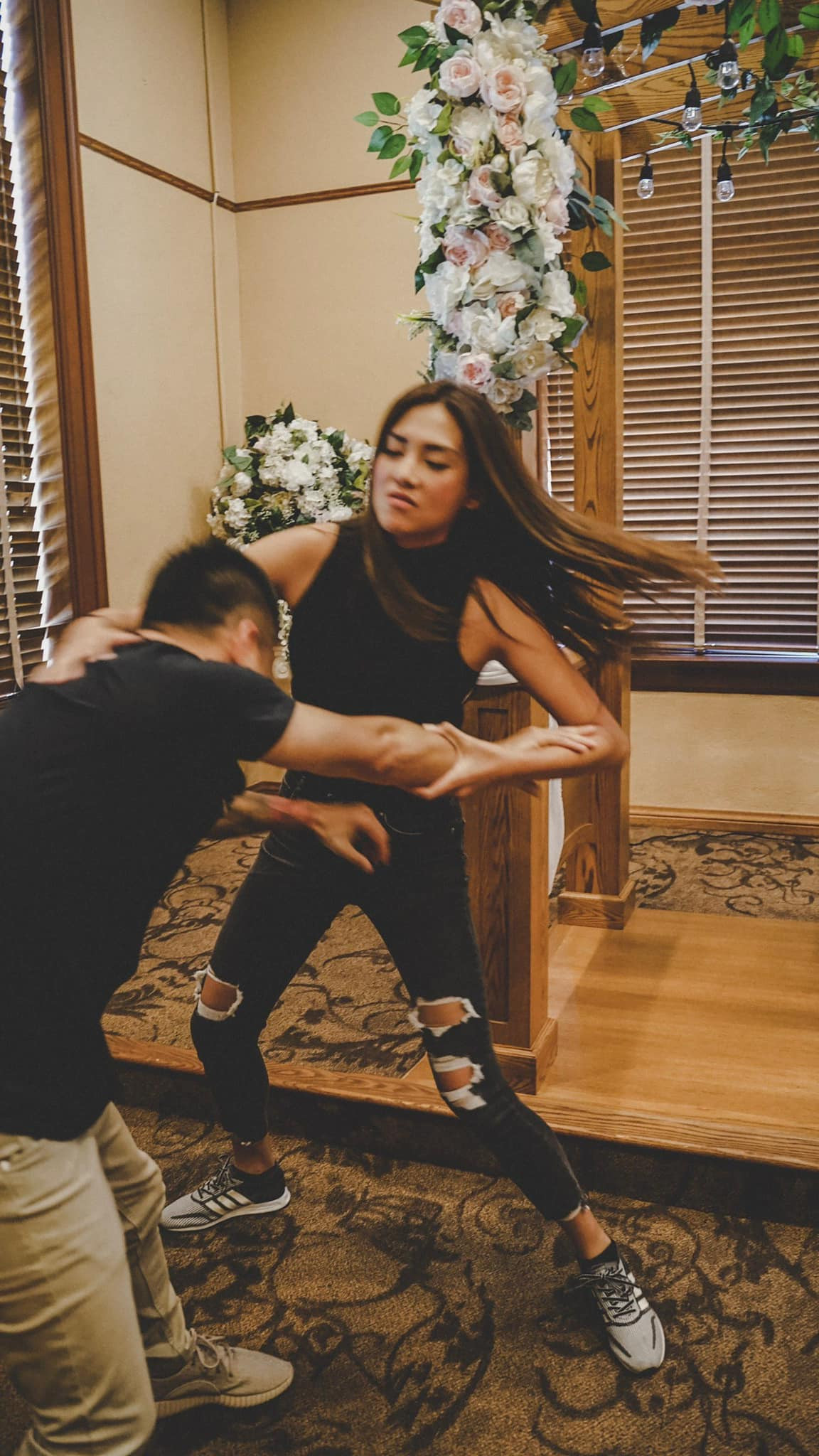 Võ Hoàng Yến chứng minh trong nhà ai mới là "nóc nhà". Võ Hoàng Yến chứng minh trong nhà ai mới là "nóc nhà".