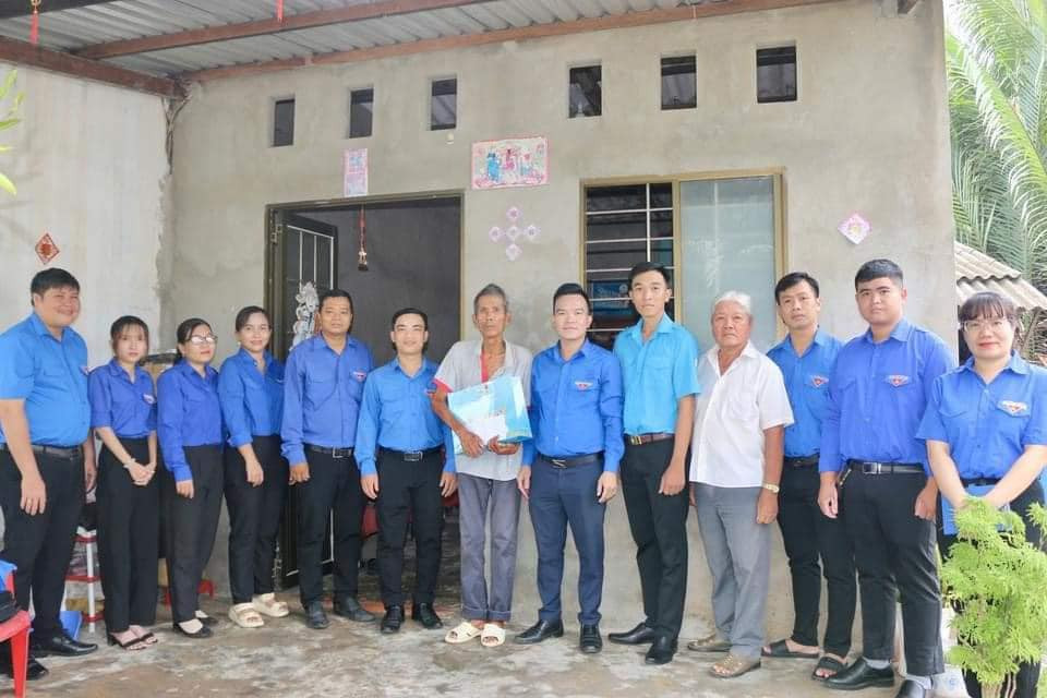 Ảnh: Tuổi Trẻ Tân Lân Ảnh: Tuổi Trẻ Tân Lân