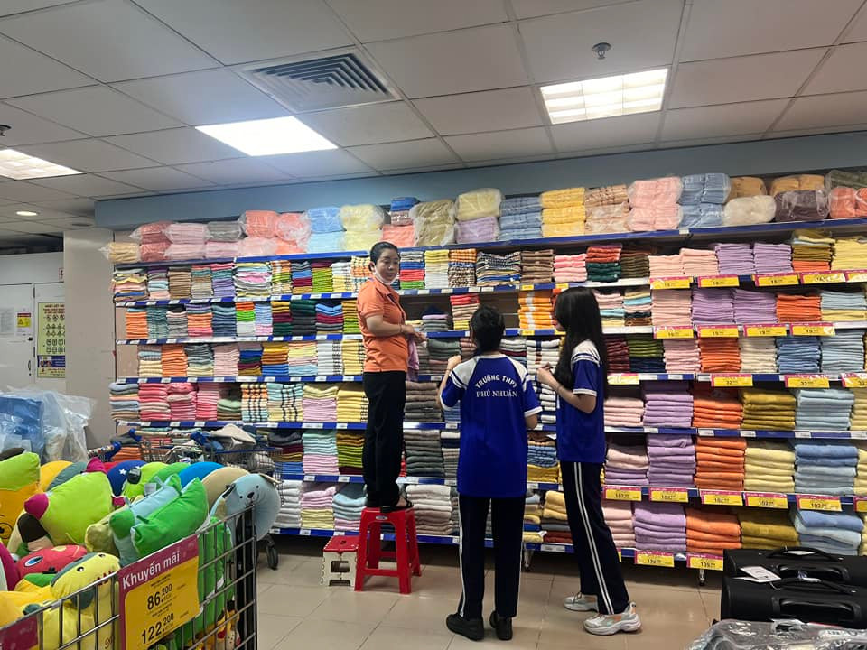 Ảnh: Đoàn trường THPT Phú Nhuận Ảnh: Đoàn trường THPT Phú Nhuận