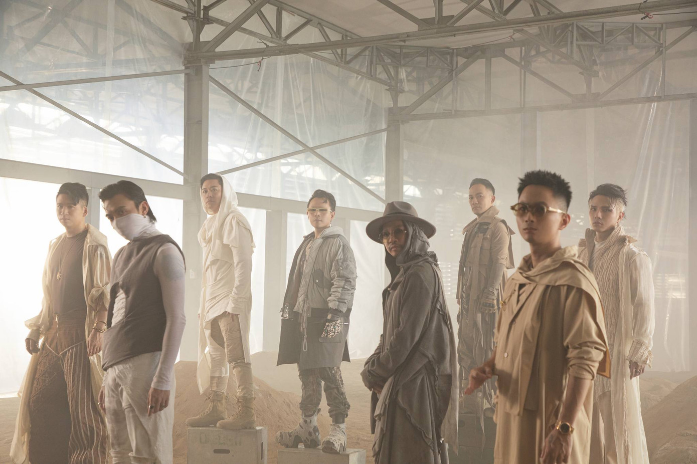 Team bão cát, cuồng phong.